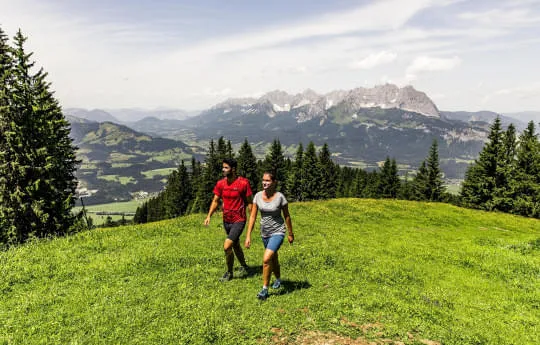 Magic-Mountain-7-nights-B-und-B-+-6-days-KBA-SummerCard